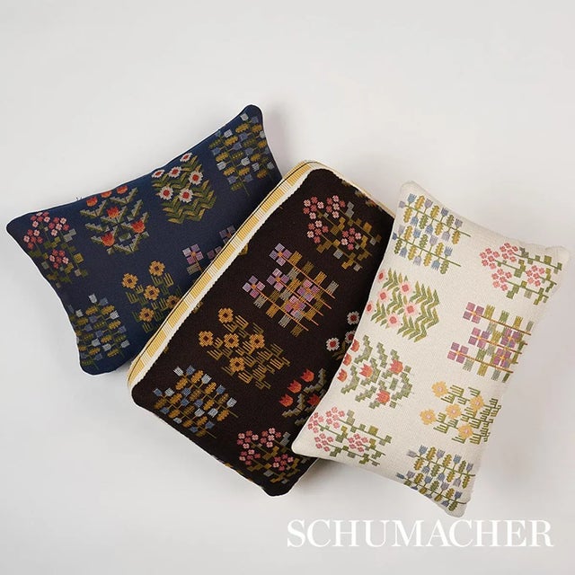 Traditional Schumacher Annika Floral Tapestry Pillow 18"x12" in Multi on Navy For Sale - Image 3 of 4