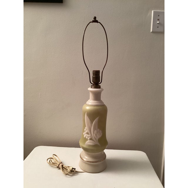 1940s Cream and Green Aladdin Alacite Glass Lamp For Sale - Image 12 of 13