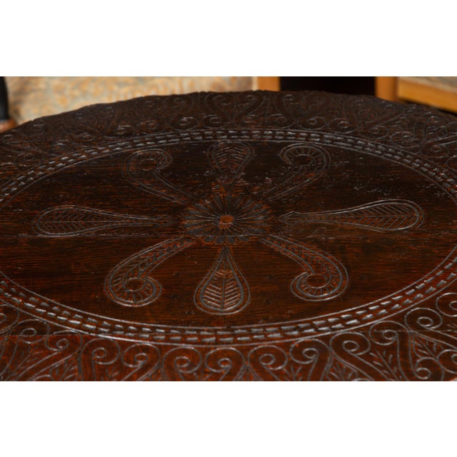 English 1850s Oak Gate Leg Oval Table with Carved Decor and Barley Twist Base For Sale - Image 10 of 12