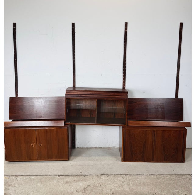 Vintage Rud Thygesen & Johnny Sørensen for Hg Furniture Brazilian Rosewood Hg Systemi Three-Bay Modular Wall Unit, Denmark 1960s For Sale In Philadelphia - Image 6 of 18