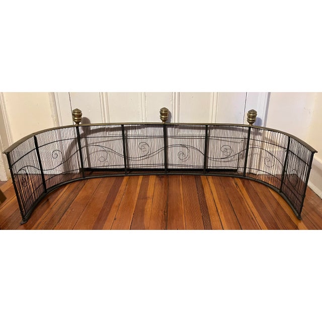 Antique 19th Century American Federal Brass & Iron Fireplace Fender With Urn Finials For Sale - Image 4 of 12