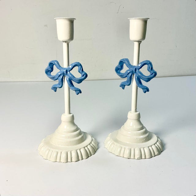 1970s Vintage French Chippendale Boho Chic Ribbon Bows Candlestick Holders - A Pair. For Sale - Image 10 of 11