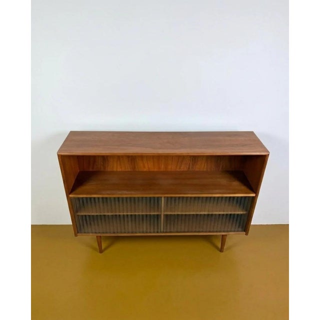 Mid-Century Modern Vintage Danish Low Bookcase in Teak with Pleated Glass Doors, 1950s For Sale - Image 3 of 5