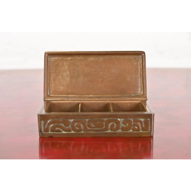 667 Tiffany Box Stock Photos, High-Res Pictures, and Images