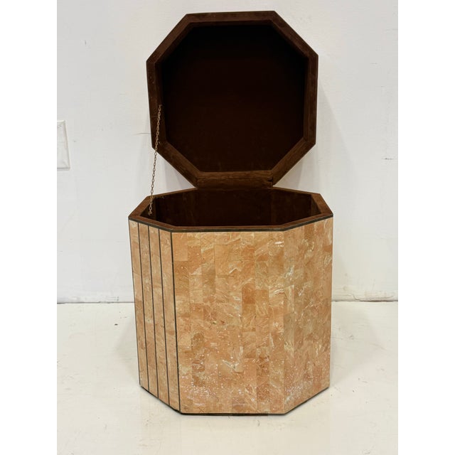 1980s Maitland-Smith Tessellated Stone Lidded Box Side Table Wiith Storage, Drinks Table For Sale - Image 5 of 8