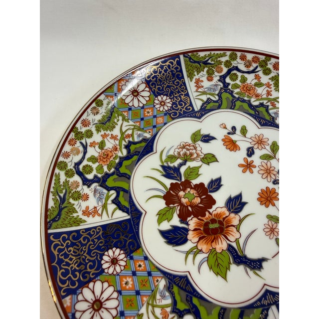 Imari Porcelain Mid 20th Century Japanese Imari Porcelain Plate in Blue and Gold For Sale - Image 4 of 7