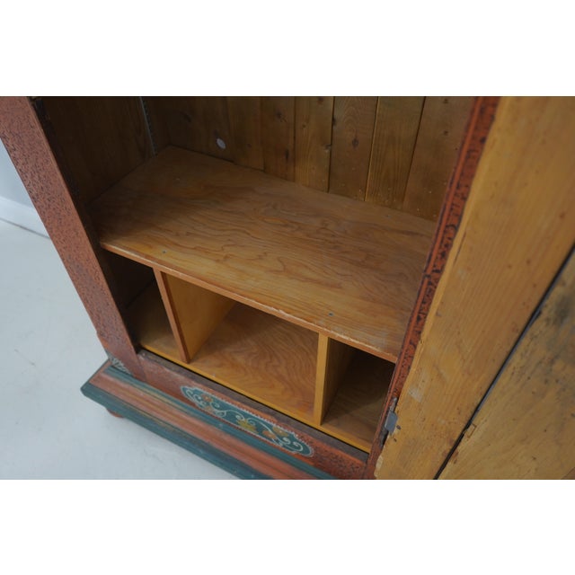 Pennsylvania Dutch Paint Decorated 1 Door Case Cupboard For Sale - Image 4 of 18