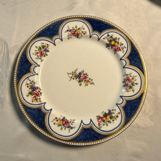 Early 20th Century Early 20th Century Aynsley Dinner Plate. 4 Available. For Sale - Image 5 of 7