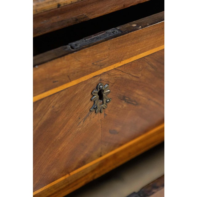 Italian 1690s Walnut and Ash Three-Drawer Commode with Inlaid Décor For Sale - Image 17 of 17
