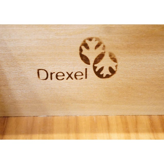 Drexel Heritage Woodbriar Collection Pecan Rustic European 26" Square Accent End Table W. Glass Top 988-342 For Sale - Image 9 of 14