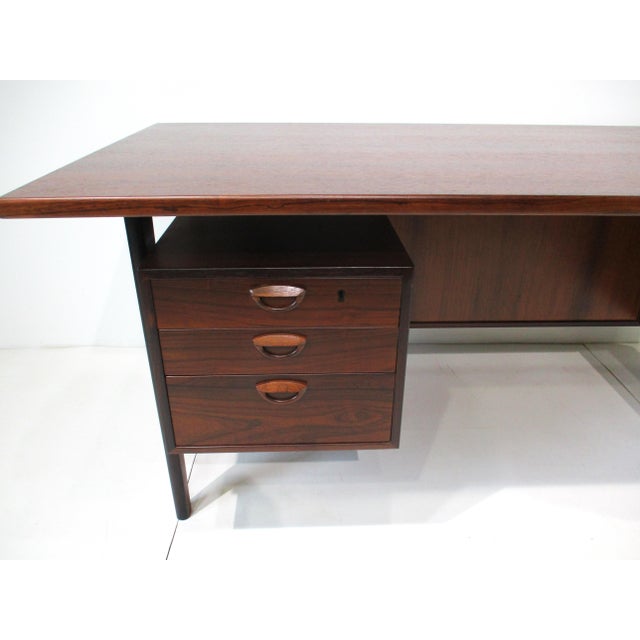 Kai Kristiansen Kai Kristiansen Executive Rosewood Desk for Feldballes Denmark For Sale - Image 4 of 17