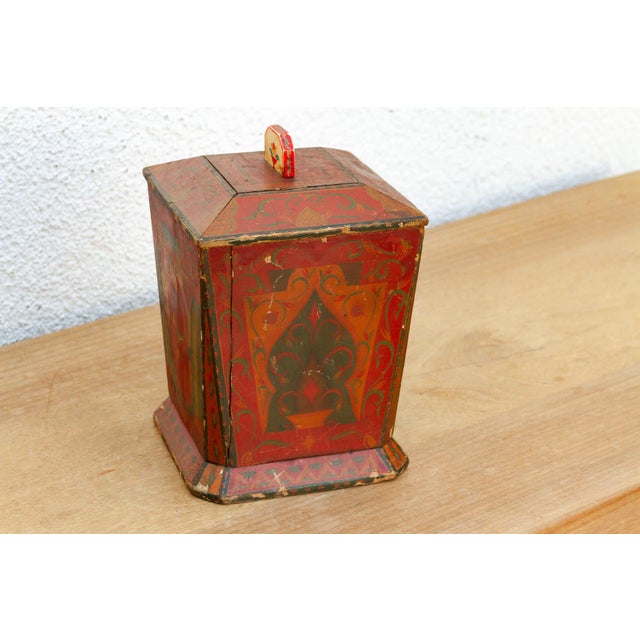 1960s Handpainted Kashmiri Wood Tea Caddy For Sale - Image 5 of 10