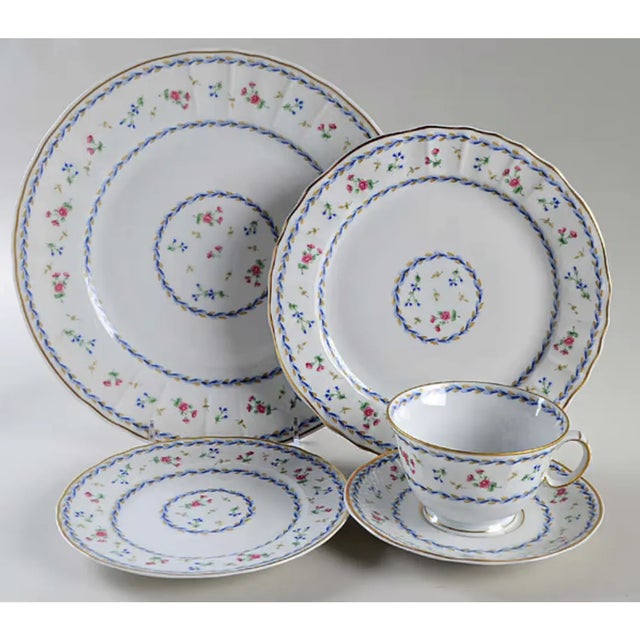 Bernardaud has mastered the art of French porcelain since 1863 in Limoges, combining craftsmanship and innovation,...