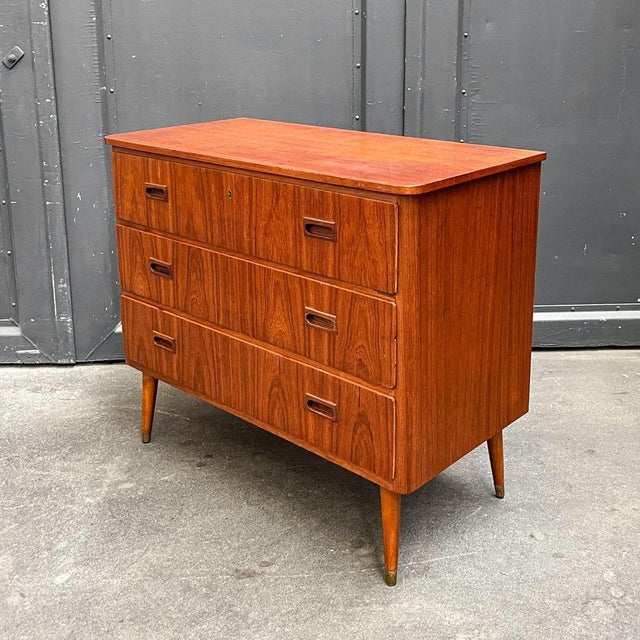 Wood Mid-Century Chest of Drawers For Sale - Image 7 of 16