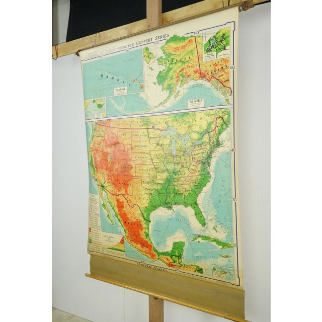 Traditional 1964 Denoyer Geppert Series Canvas Mid America Roll Up Map For Sale - Image 3 of 12