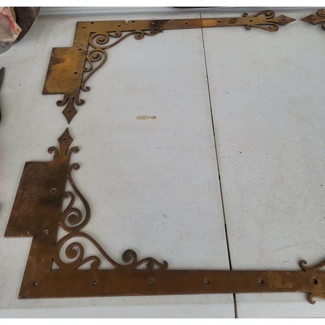 1900 - 1909 Antique Ornate Solid Brass Architectural Corner Braces, Set of 4 For Sale - Image 5 of 15