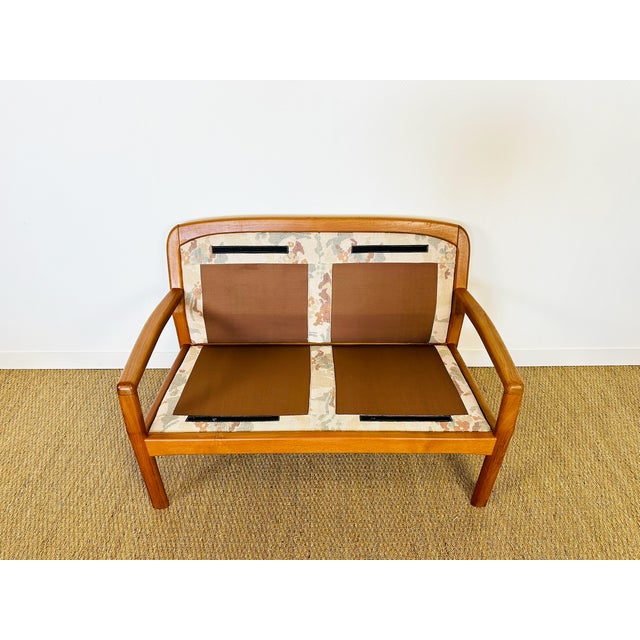 Mid-Century Modern Danish Bench in Teak and Floral Fabric from Dyrlund, 1960s For Sale - Image 3 of 18