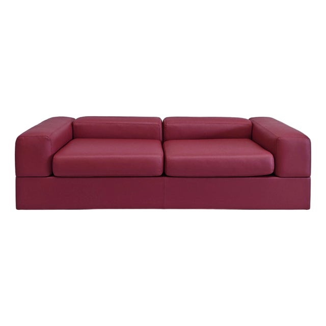 Model 711 Daybed Sofa in Red Leather attributed to Tito Agnoli for Cinova, 1970s For Sale