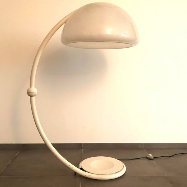 White Snake Floor Lamp by Elio Martinelli for Martinelli Luce For Sale - Image 8 of 8