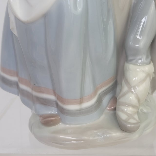 Vintage Lladro Spain Boy Meets Girl Little Couple Kissing Porcelain Figurine For Sale - Image 11 of 18