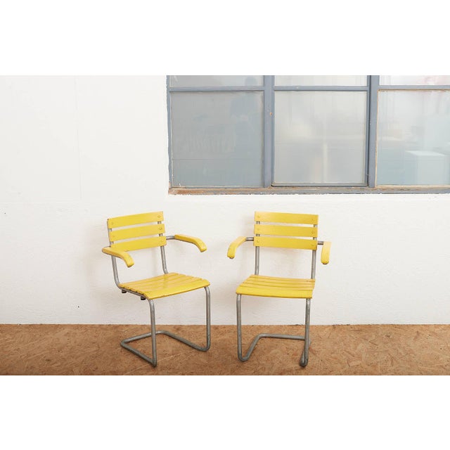 Model 1024 Garden Chairs with Galvanized Steel Tube Frames and Yellow Wooden Slats, 1934, Set of 2 For Sale - Image 12 of 13
