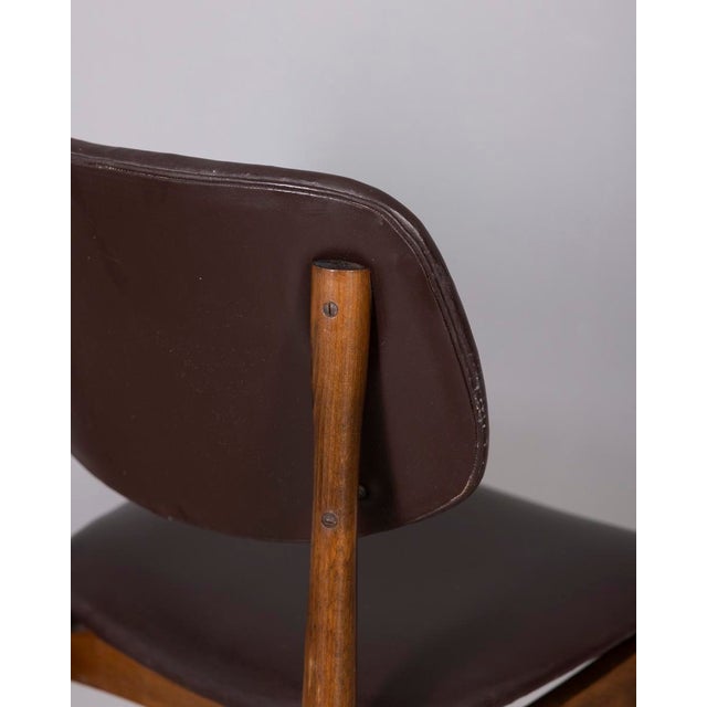 Vintage Wood and Leather Chairs by Anonima Castelli from Castelli, 1960s, Set of 8 For Sale - Image 14 of 16