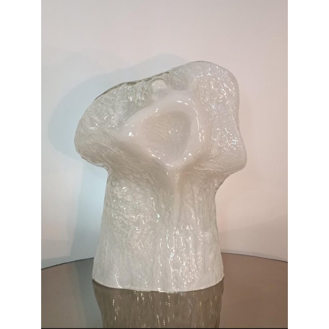 Spectacular and rare Osso table lamp from Mazzega. Italy, 1970. Made entirely of milky white Murano glass. Iceberg effect....