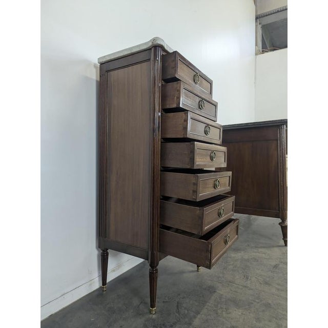 Louis XVI Style Chest of Drawers in Mahogany and Carrara Marble For Sale - Image 5 of 9
