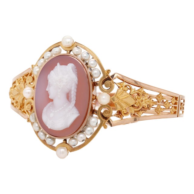 Antique Victorian 18k Gold, Seed Pearl, & Agate Cameo Bracelet For Sale