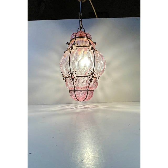 Pink Raspberry Pendant Lamp in Cage Murano Glass from Seguso, 1950s For Sale - Image 12 of 12