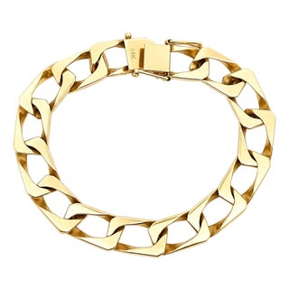 Mid 20th Century Heavy 14k Yellow Gold Chunky Curb Link Chain Bracelet For Sale