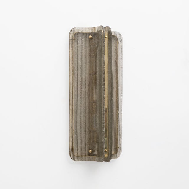 Mid-Century Modern Curved Smoked Ribbed Murano Glass and Brass Wall Sconces, 2000, Set of 2 For Sale - Image 3 of 9