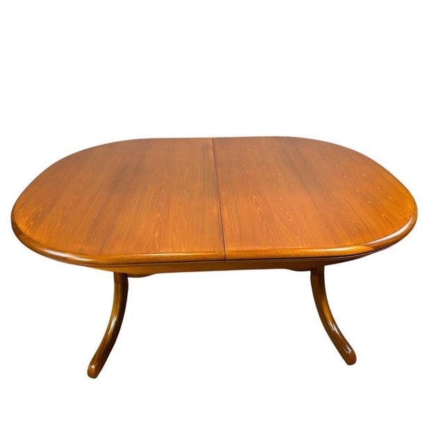 Brown Mid-Century Danish Oval Extending Dining Table in Teak, 1960-1970 For Sale - Image 8 of 8