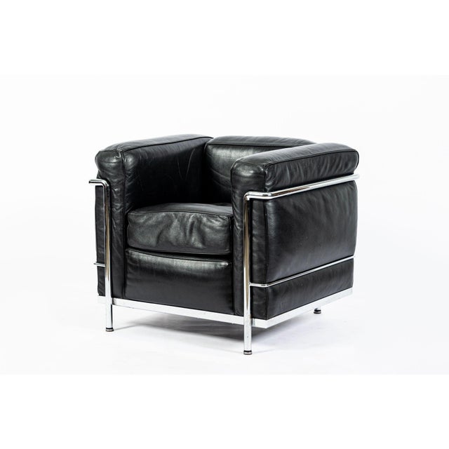 Set of Four Cassina Lc2 Black Leather Petit Lounge Chairs by Le Corbusier For Sale - Image 16 of 18