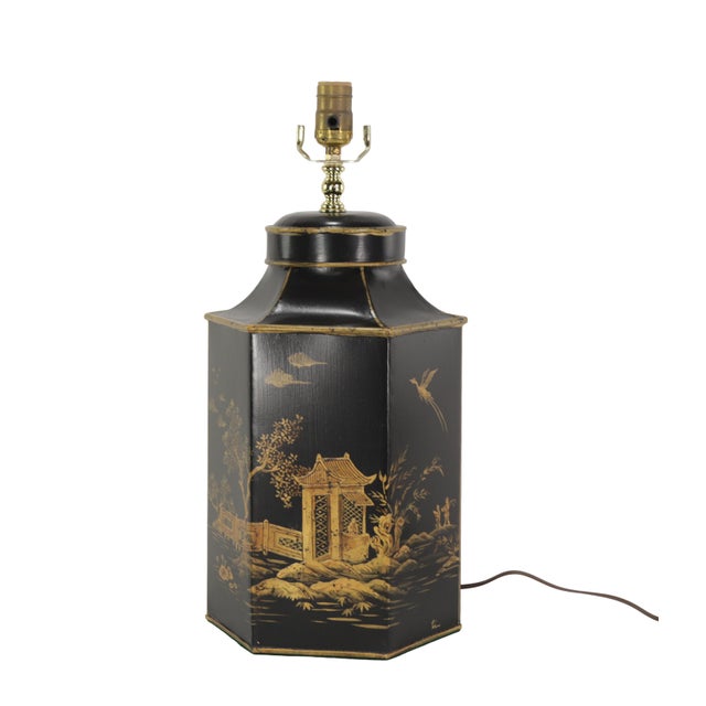 Pair of 20th-Century Vintage Hand-Painted Chinoiserie Hexagonal Tole Tea Caddy Lamps For Sale - Image 4 of 11