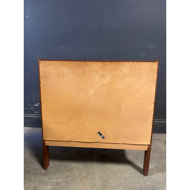 Vitré of Denmark 1970’s Danish Teak Vitre Chest of Drawers For Sale - Image 4 of 10