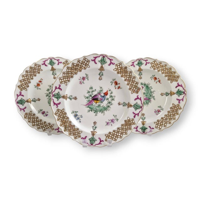 Chelsea-Style Reticulated Porcelain Plates from Samson, 1860s, Set of 3 For Sale - Image 12 of 12