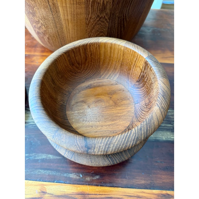 Vintage Dansk Jens Harald Quistgaard Ihq Teak Salad Centerpiece Bowl and Six Serving Bowls - Set of 7 For Sale - Image 12 of 15