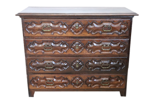 Antique Chest of Drawers in Carved Walnut