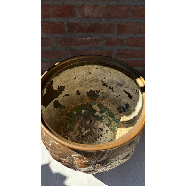 Art Nouveau Antique Art Nouveau Brass Jardinière With Lion Handles & Claw Feet For Sale - Image 3 of 3