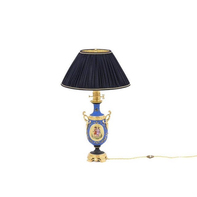 Napoléon Iii Neoclassical Style Porcelain Table Lamps, Set of 2 For Sale - Image 3 of 13