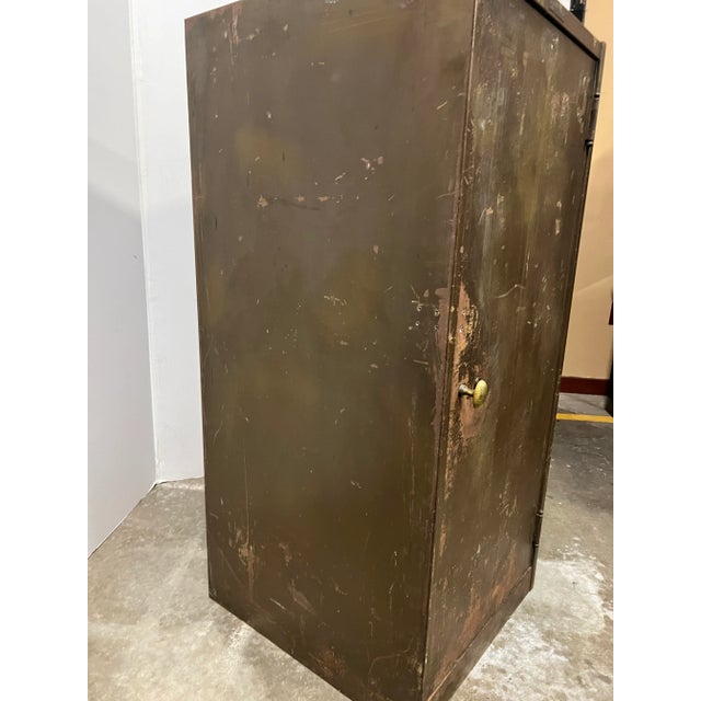 Industrial 1920-1930 Metal Safe From Art Metal Construction Company Inc Jamestown, Ny For Sale - Image 3 of 12