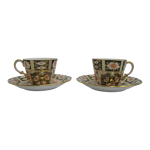 Early 20th Century Royal Crown Derby 2451 Traditional Imari Bone China Scallop Tea Cup & Saucer Set - 4pcs
