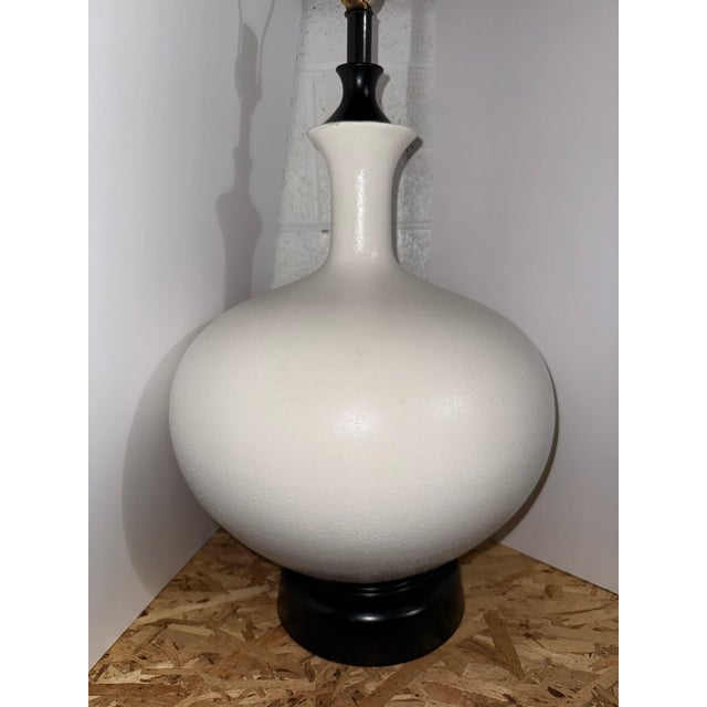 Mid-Century Modern Mid Century Modern Turned Studio Pottery Ceramic Lamp For Sale - Image 3 of 12