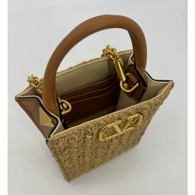 Mid 20th Century Valentino Vlogo North South Raffia Pouch For Sale In Philadelphia - Image 6 of 10