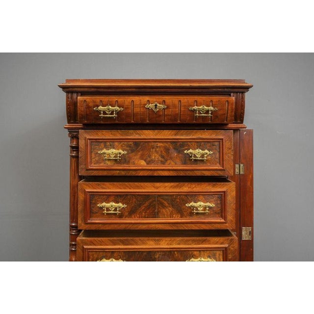 19th Century Gründerzeit Mens Chest of Drawers in Walnut For Sale - Image 11 of 18