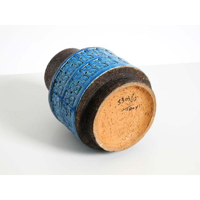 Rimini Blue Ceramic Vase by Aldo Londi for Bitossi, Italy, 1960s For Sale - Image 13 of 15