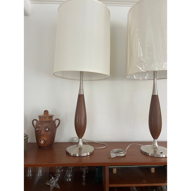1960s Mid Century Modern Table Lamps - a Pair For Sale - Image 4 of 4