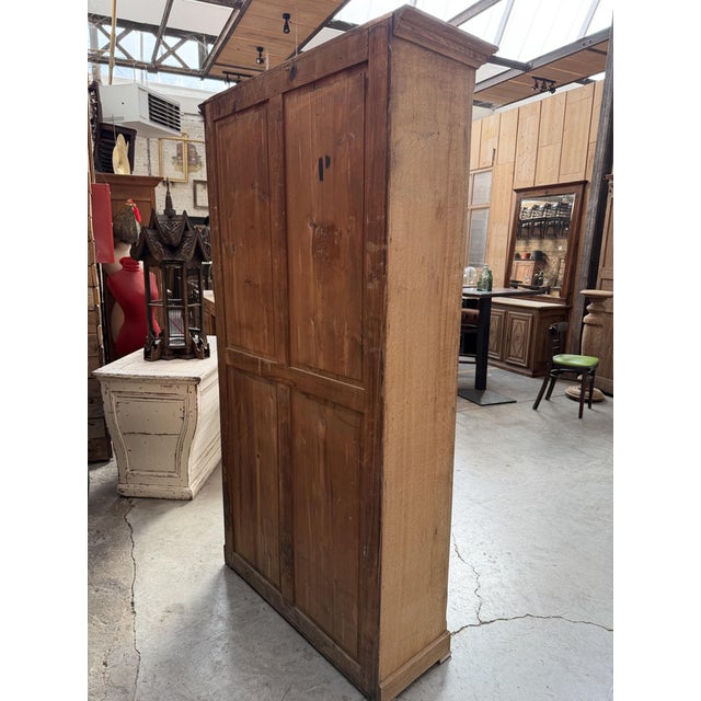 Early 20th Century Oak Display Cabinet For Sale - Image 9 of 10