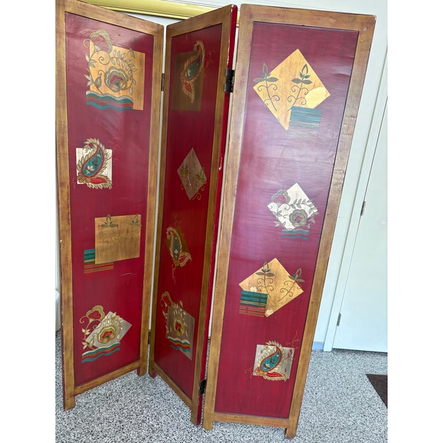 Enjoy this Pier 1 vintage mid-century modern 1990's solid wood with paint and lacquer original piece in good condition,...